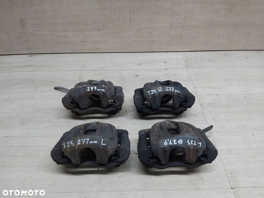 TOYOTA Avensis T25 1,6 1,8 Zacisk jarzmo lewy przód pod tarcze 275mm - 4
