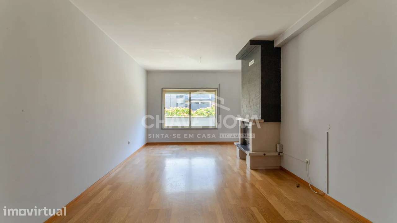 Apartamento T3 - Águas Santas (Próx. do Mosteiro) - Grande imagem: 2/48
