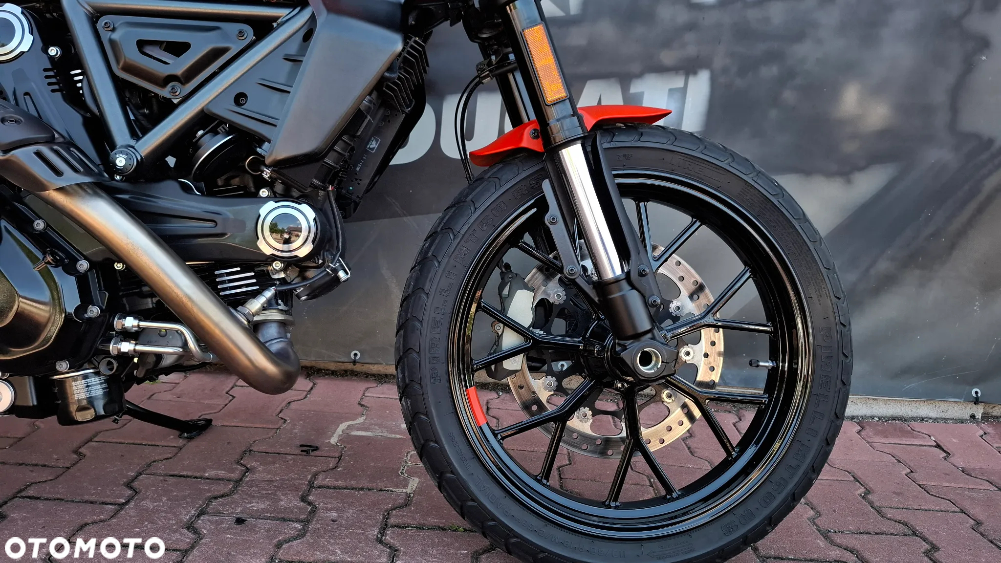Ducati Scrambler - 15