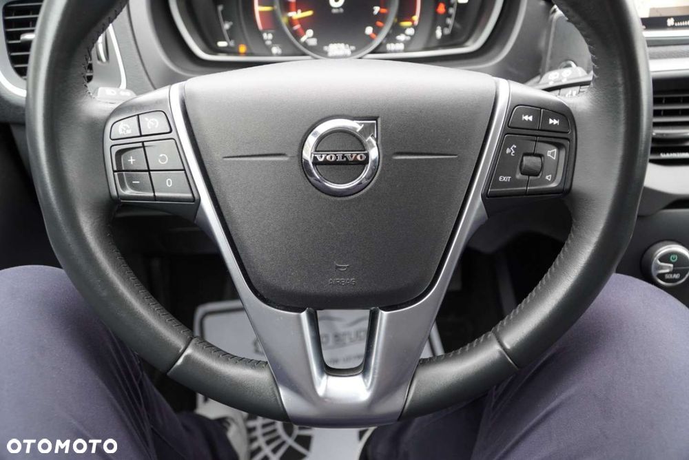 Volvo V40 T2 Geartronic Momentum - 13