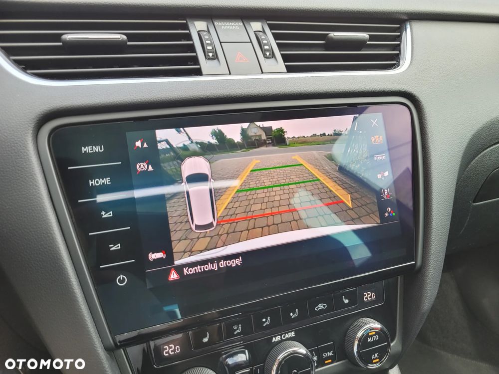 Skoda Octavia Combi 2.0 TDI DSG RS - 35