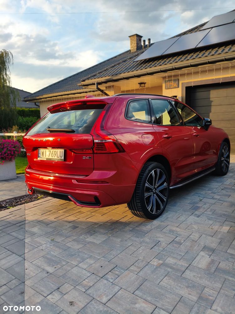 Volvo XC 60 B4 D AWD R-Design - 3