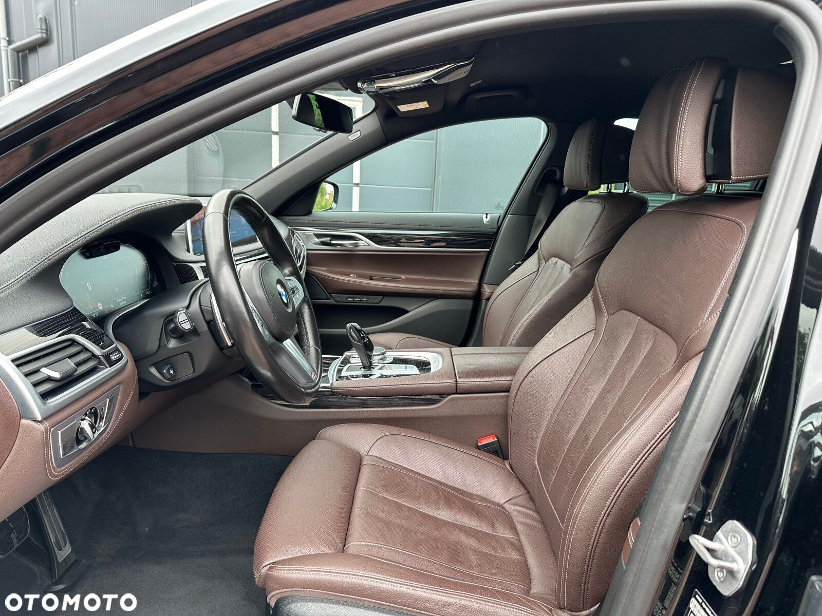 BMW Seria 7 - 35