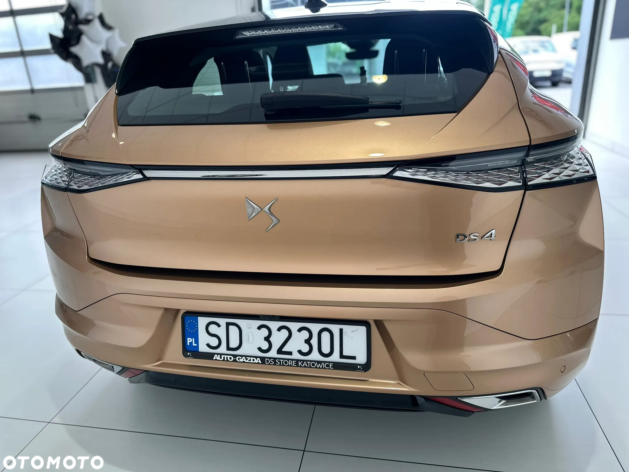 DS Automobiles DS 4 1.2 PureTech Trocadero - 4