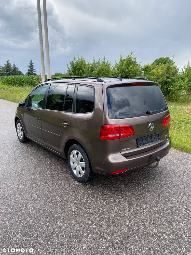 Volkswagen Touran 1.6 TDI DPF BlueMotion Technology Highline - 8