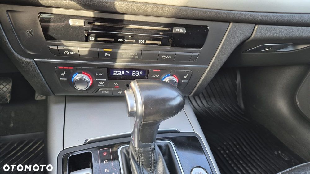 Audi A6 Avant 3.0 TDI DPF quattro S tronic - 22