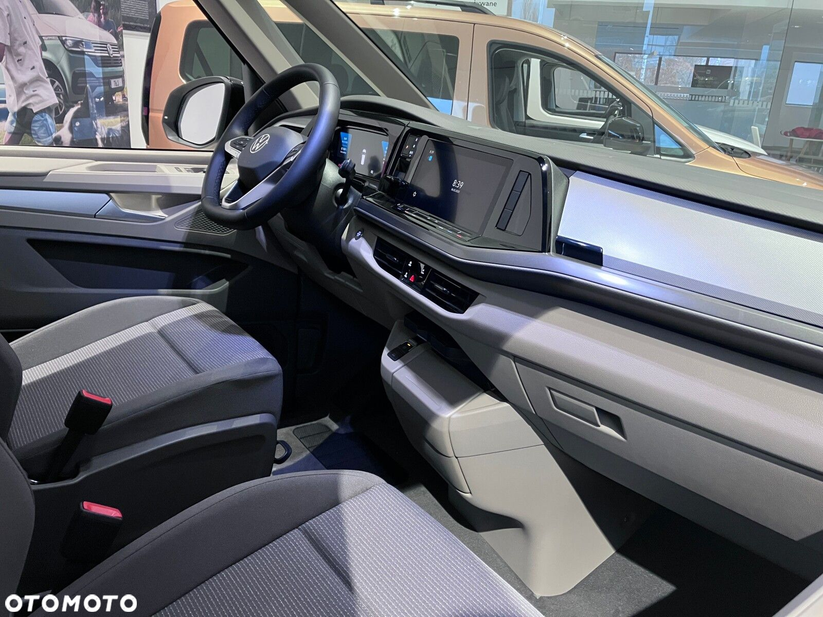 Volkswagen multivan Family 2.0 TDI 150 KM 7-DSG FWD L2 - 14