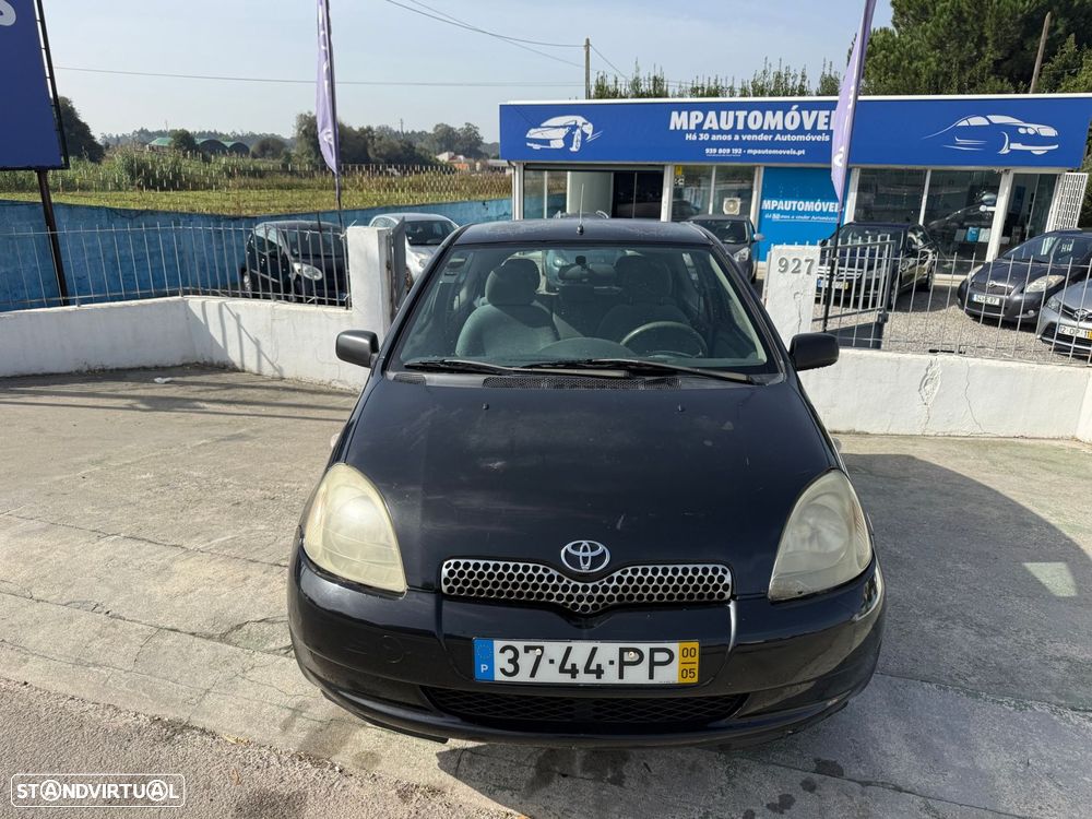 Toyota Yaris 2000 photo 2