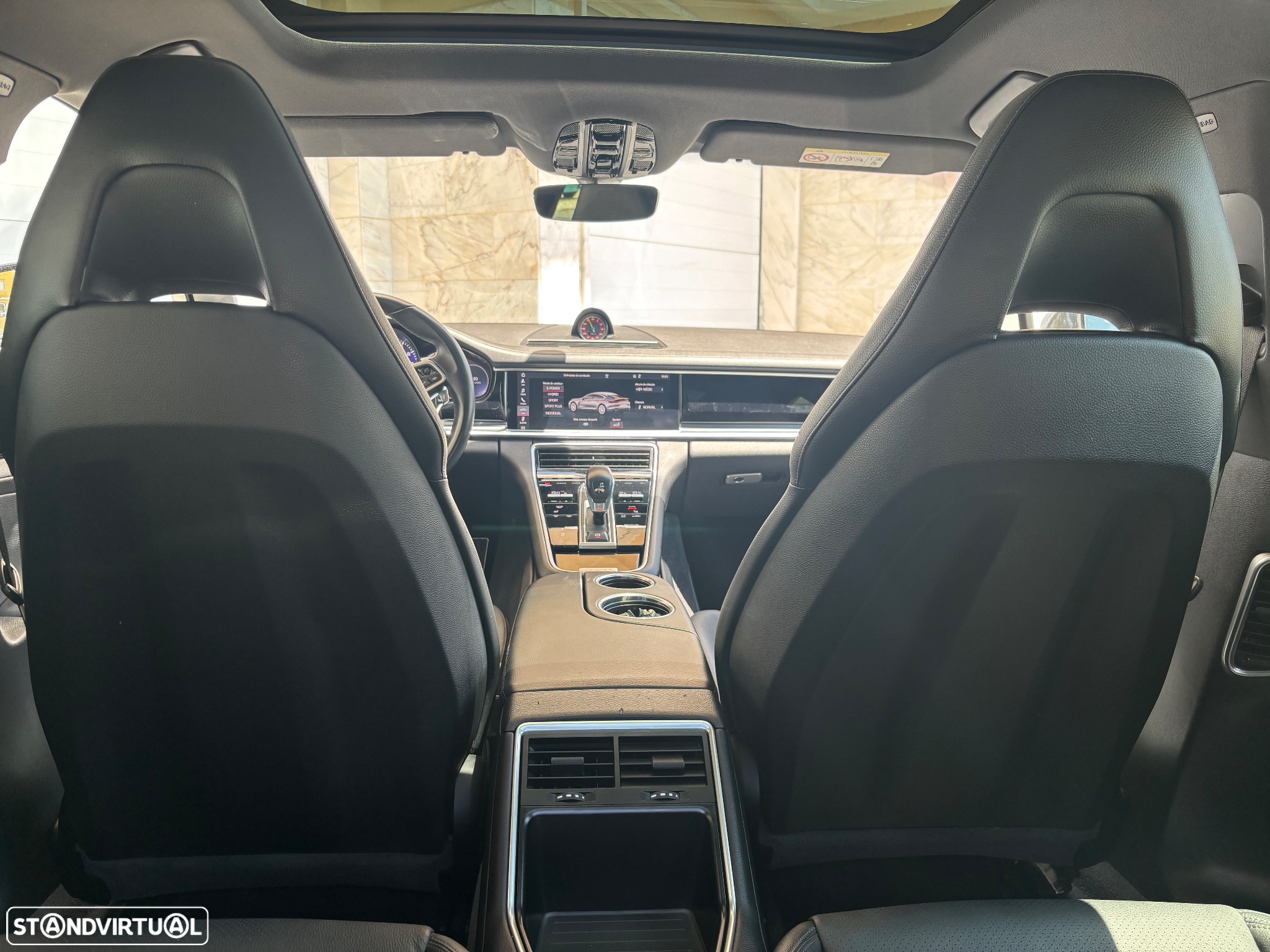 Porsche Panamera 4 E-Hybrid - 16