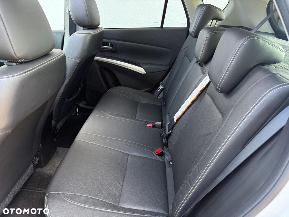 Suzuki SX4 - 23