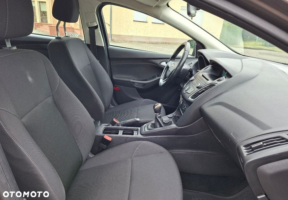 Ford Focus - 13