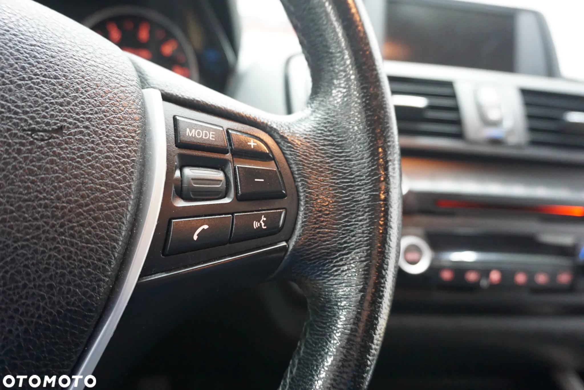 BMW Seria 1 114d - 35