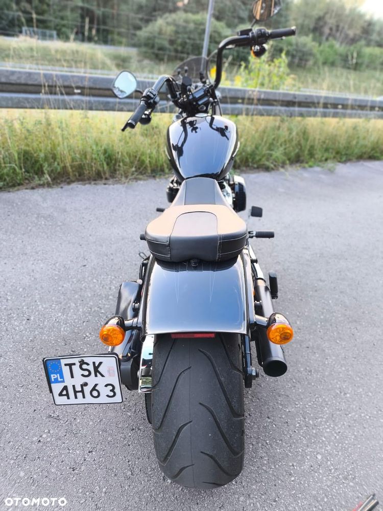Harley-Davidson Softail Breakout - 29