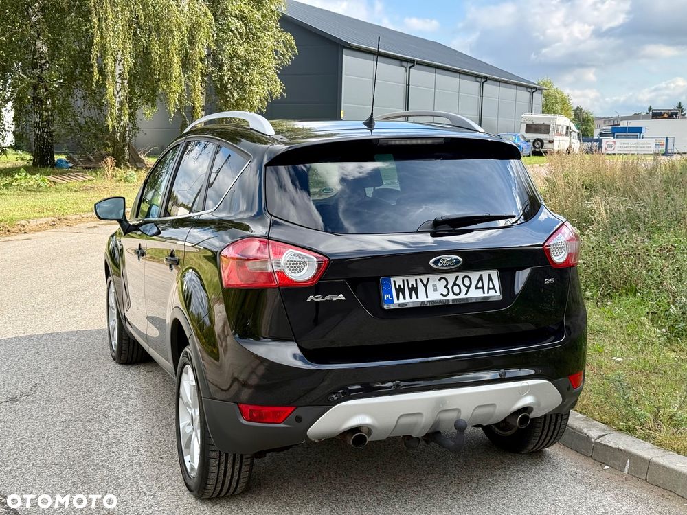 Ford Kuga - 25
