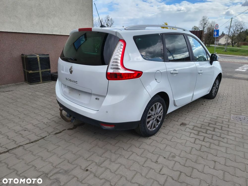 Renault Grand Scenic - 8