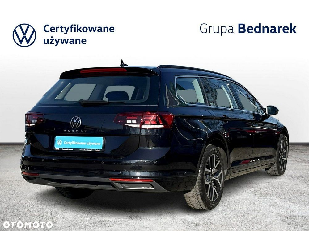 Volkswagen Passat - 5