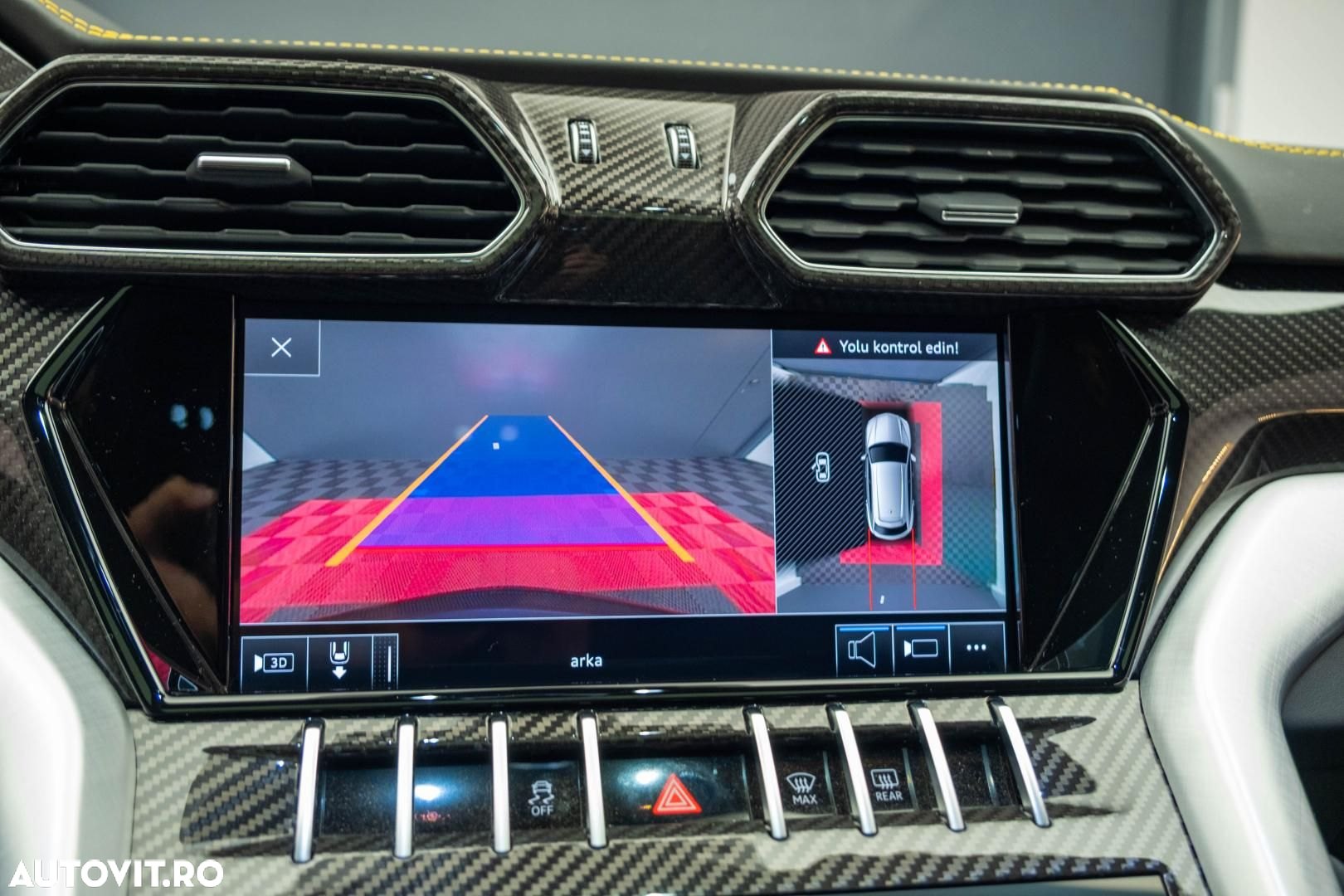 Lamborghini URUS - 15