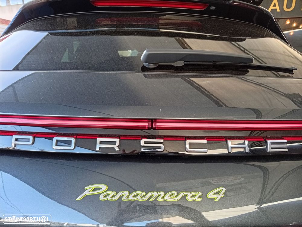 Porsche Panamera Sport Turismo 4 E-Hybrid Platinum Edition - 30