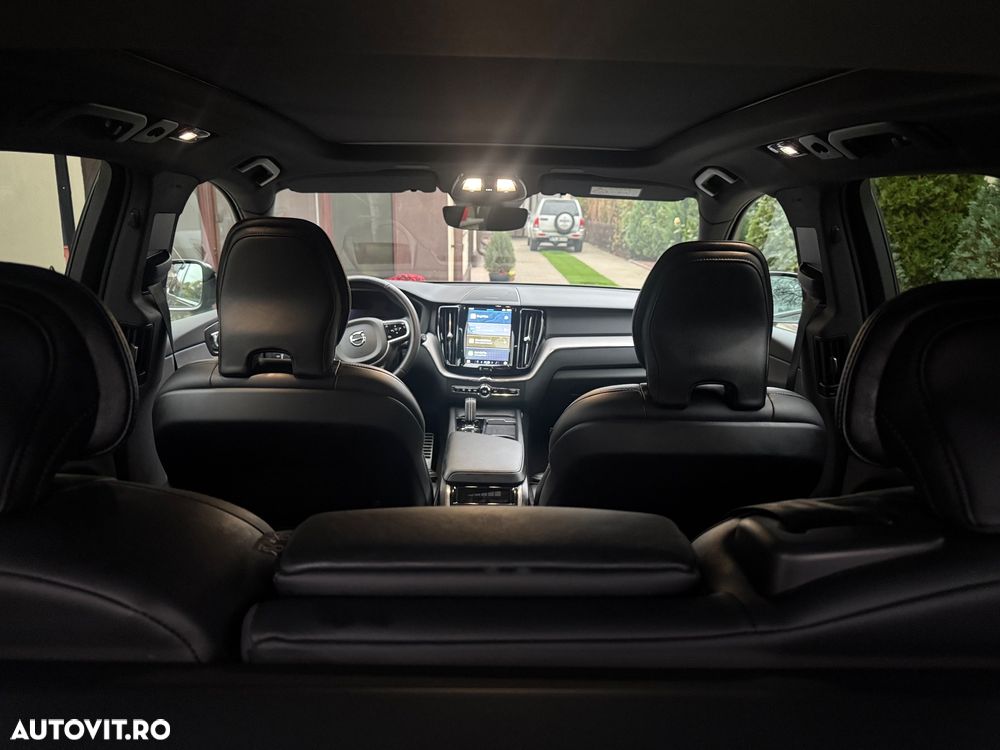 Volvo XC 60 B5 B AWD Geartronic RDesign - 24