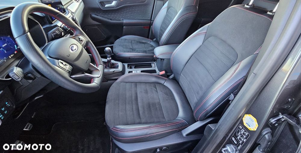 Ford Kuga 1.5 EcoBoost FWD ST-Line X - 22