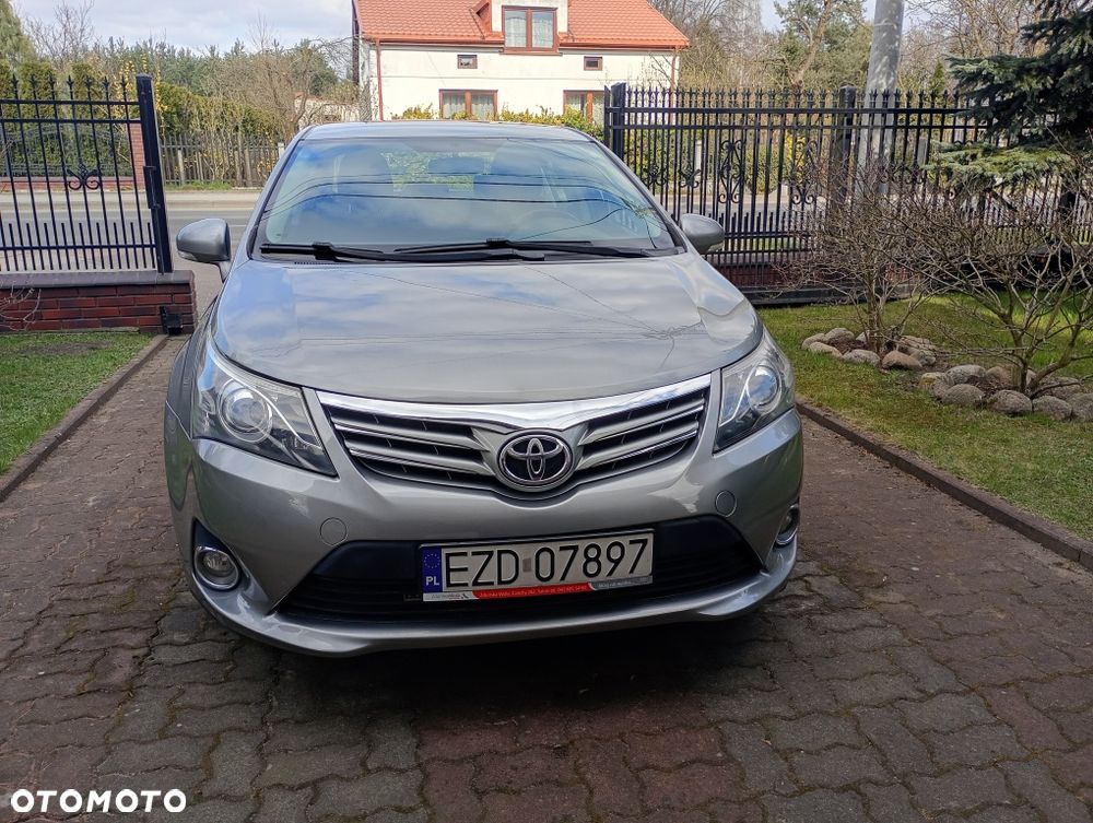 Toyota Avensis - 2