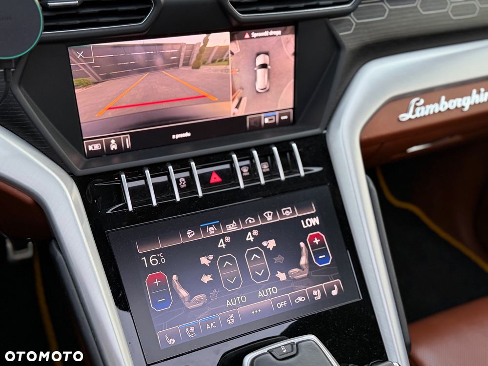 Lamborghini Urus Standard - 18