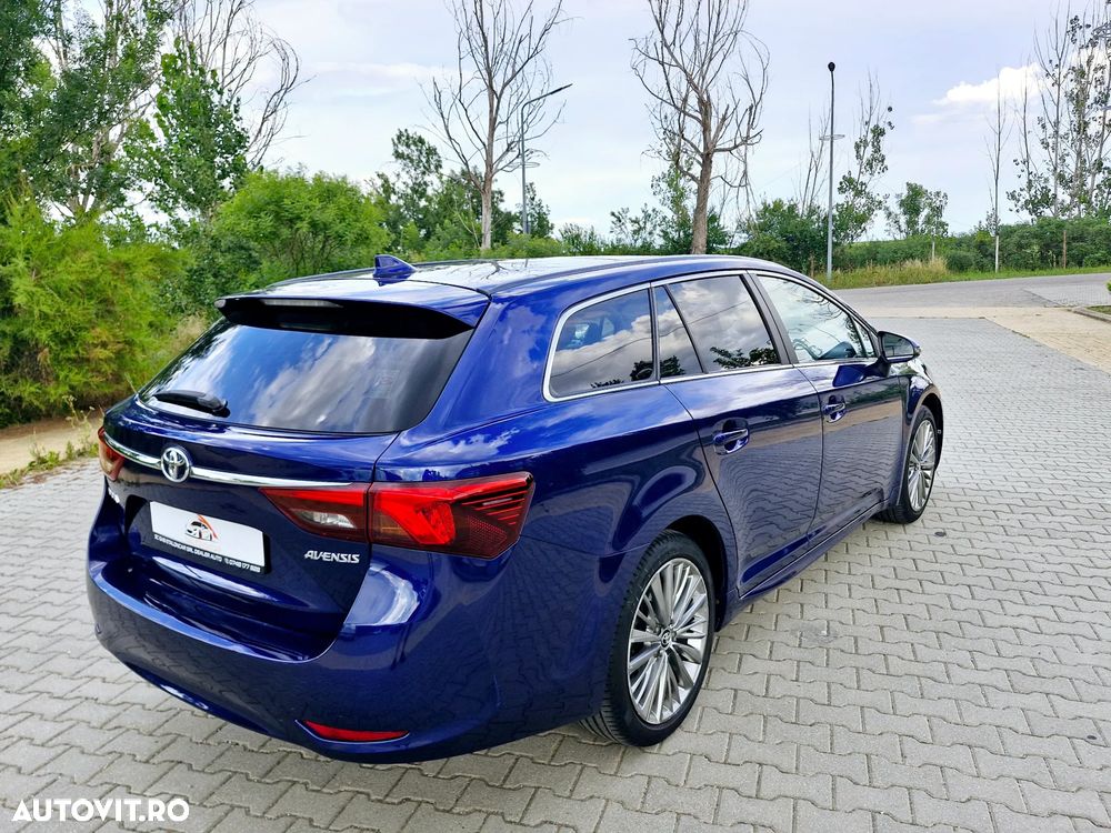 Toyota Avensis 2.0 D-4D Executive - 14