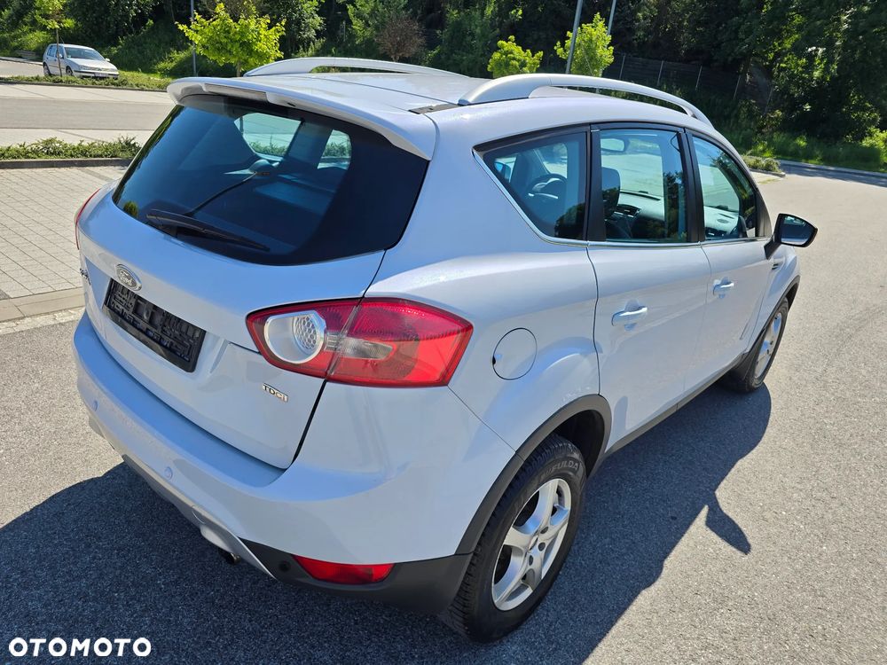 Ford Kuga 2.0 TDCi 4x4 Titanium - 40