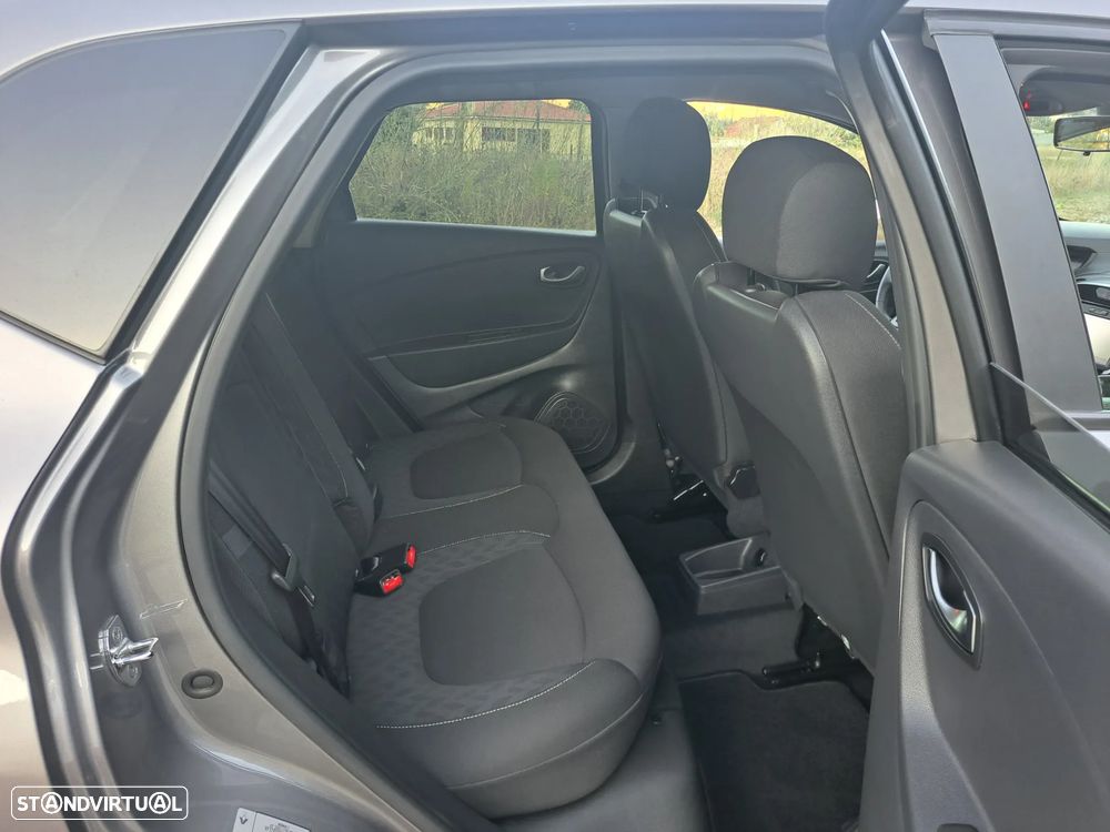 Renault Captur ENERGY TCe 120 LIMITED - 26
