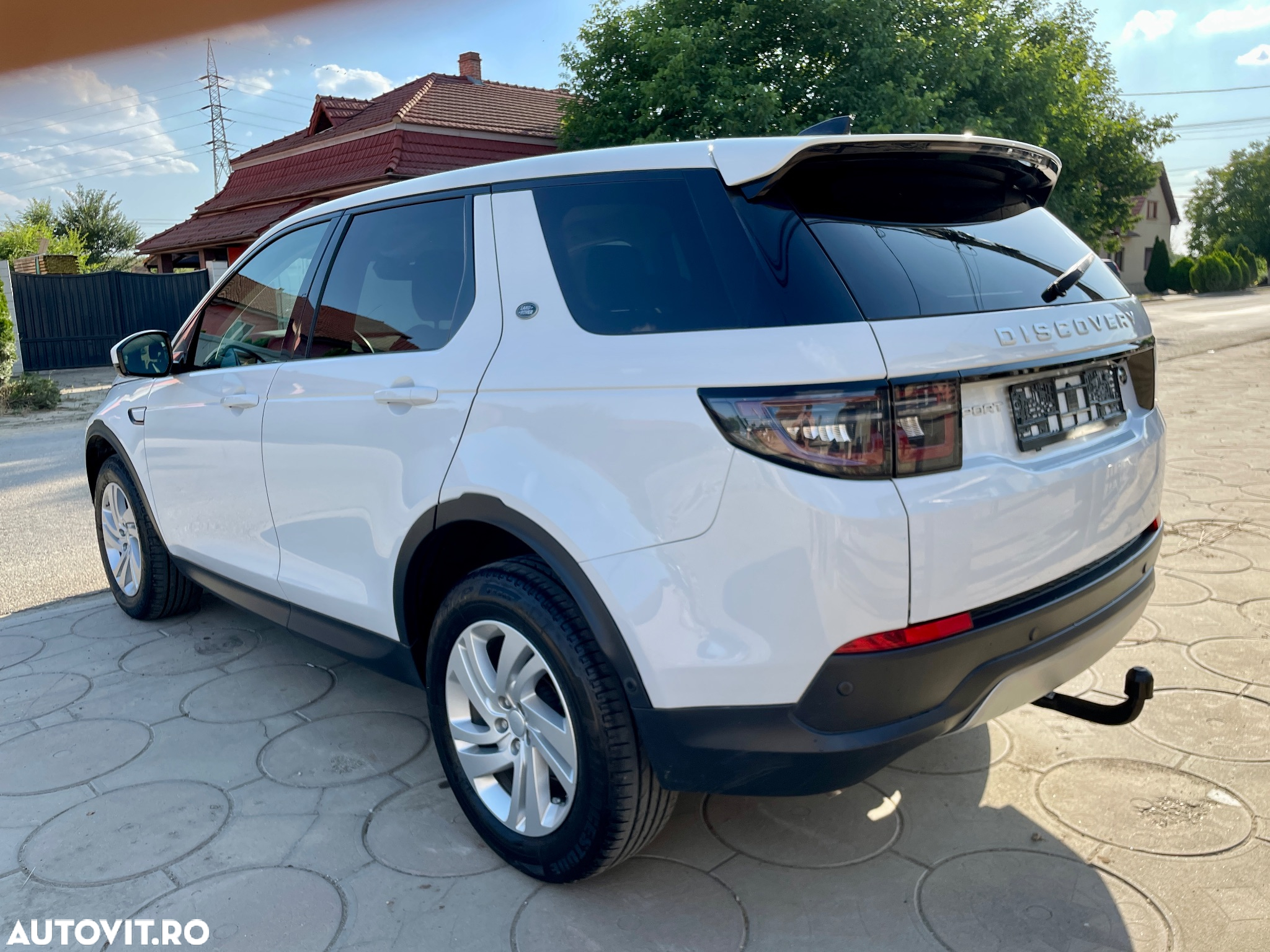 Land Rover Discovery Sport 2.0 D165 MHEV - 3