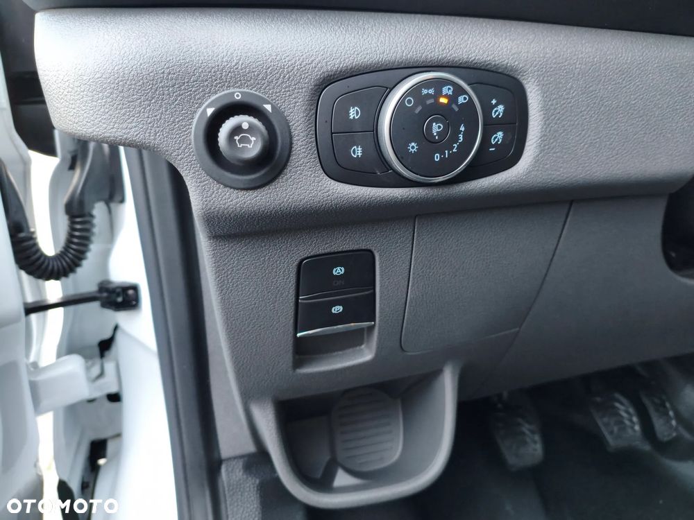 Ford Transit Podwójna kabina plandeka - 13