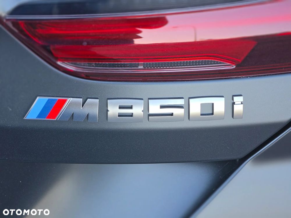BMW Seria 8 - 2