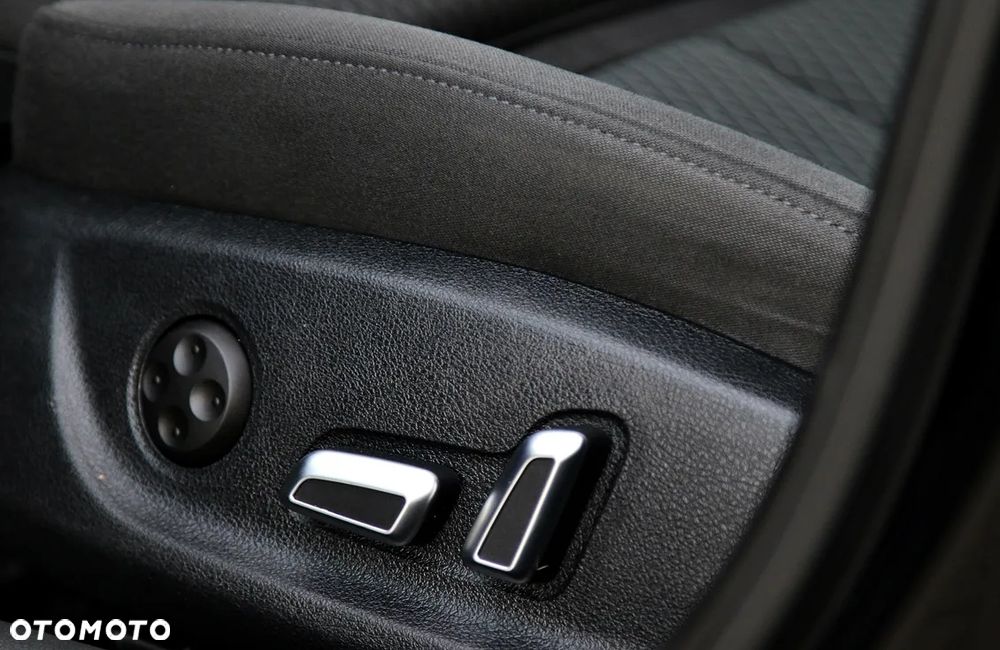 Audi A6 Avant 2.0 TDI quattro S tronic - 20