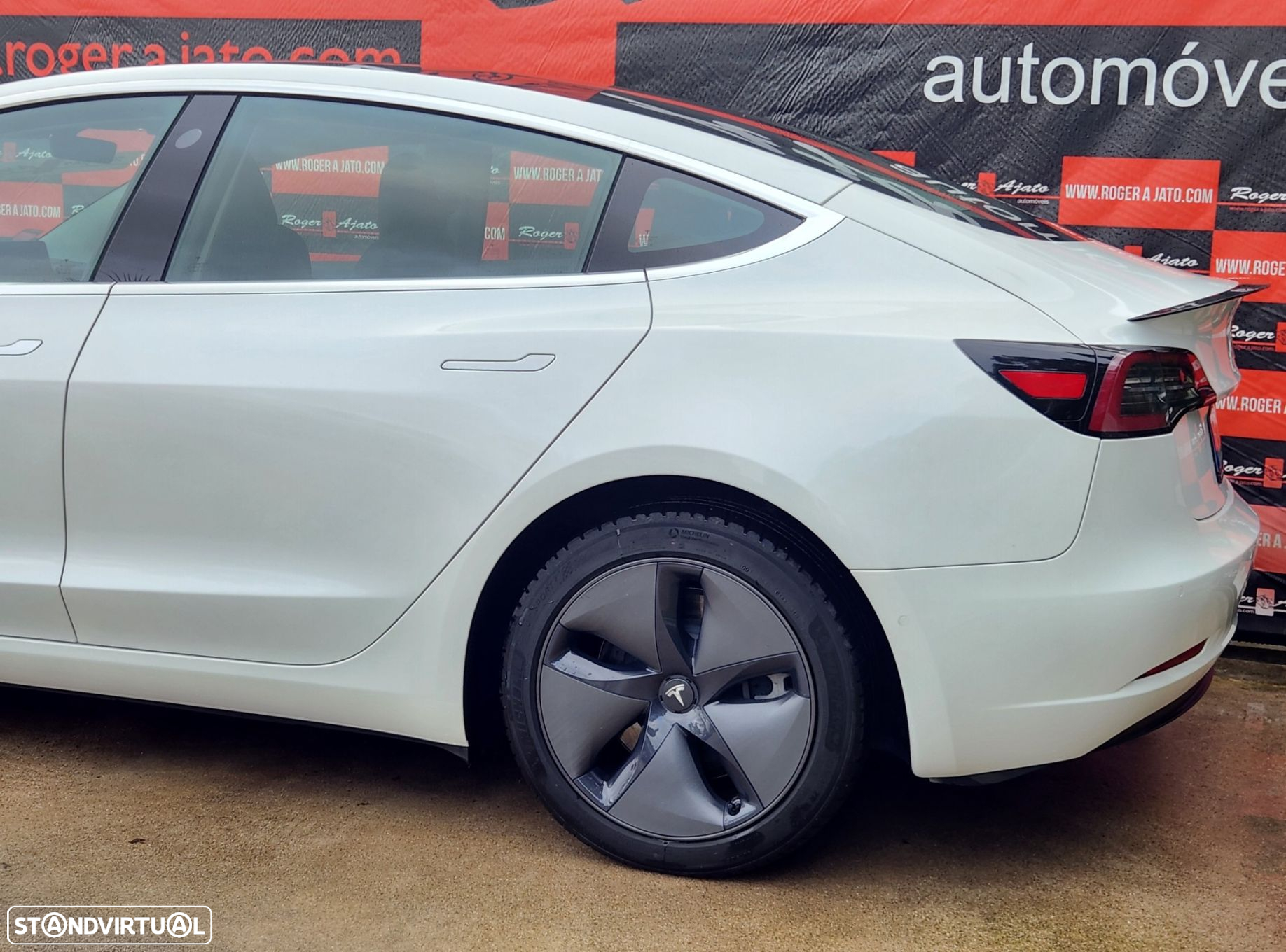 Tesla Model 3 Standard RWD Plus - 19