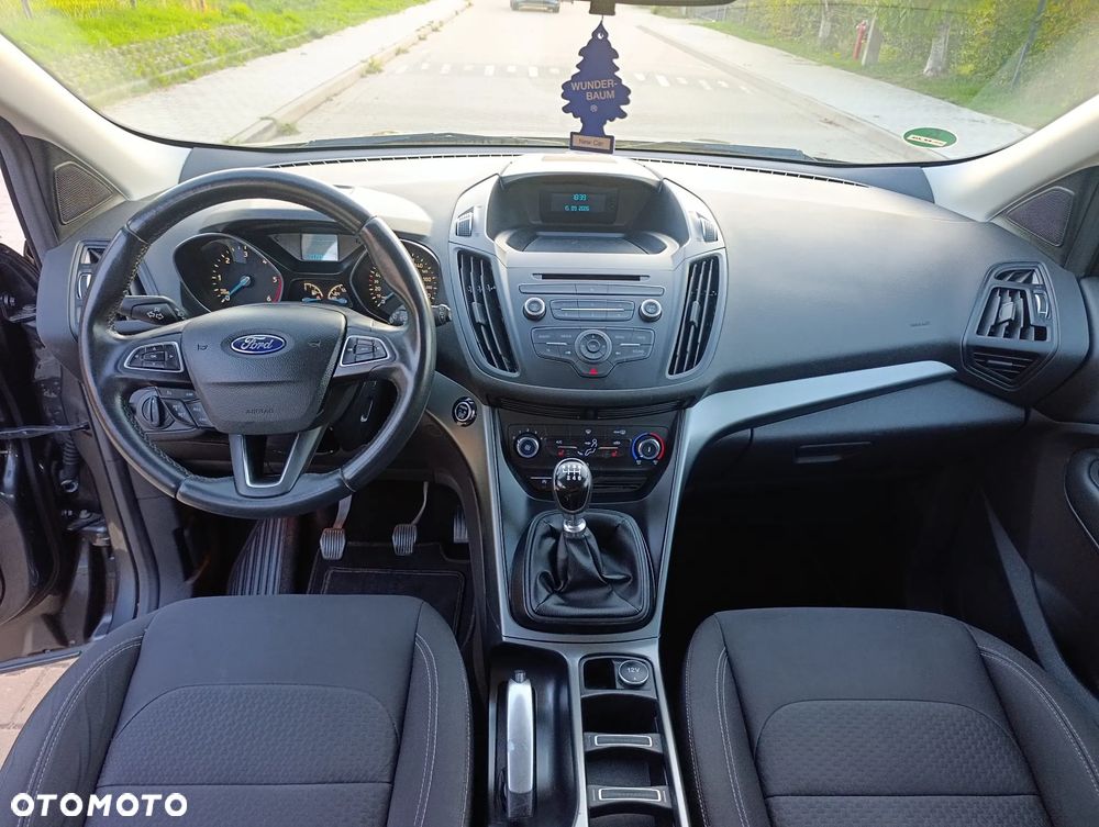 Ford Kuga 2.0 TDCi 2x4 Titanium - 21