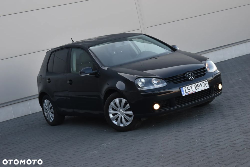 Volkswagen Golf - 27