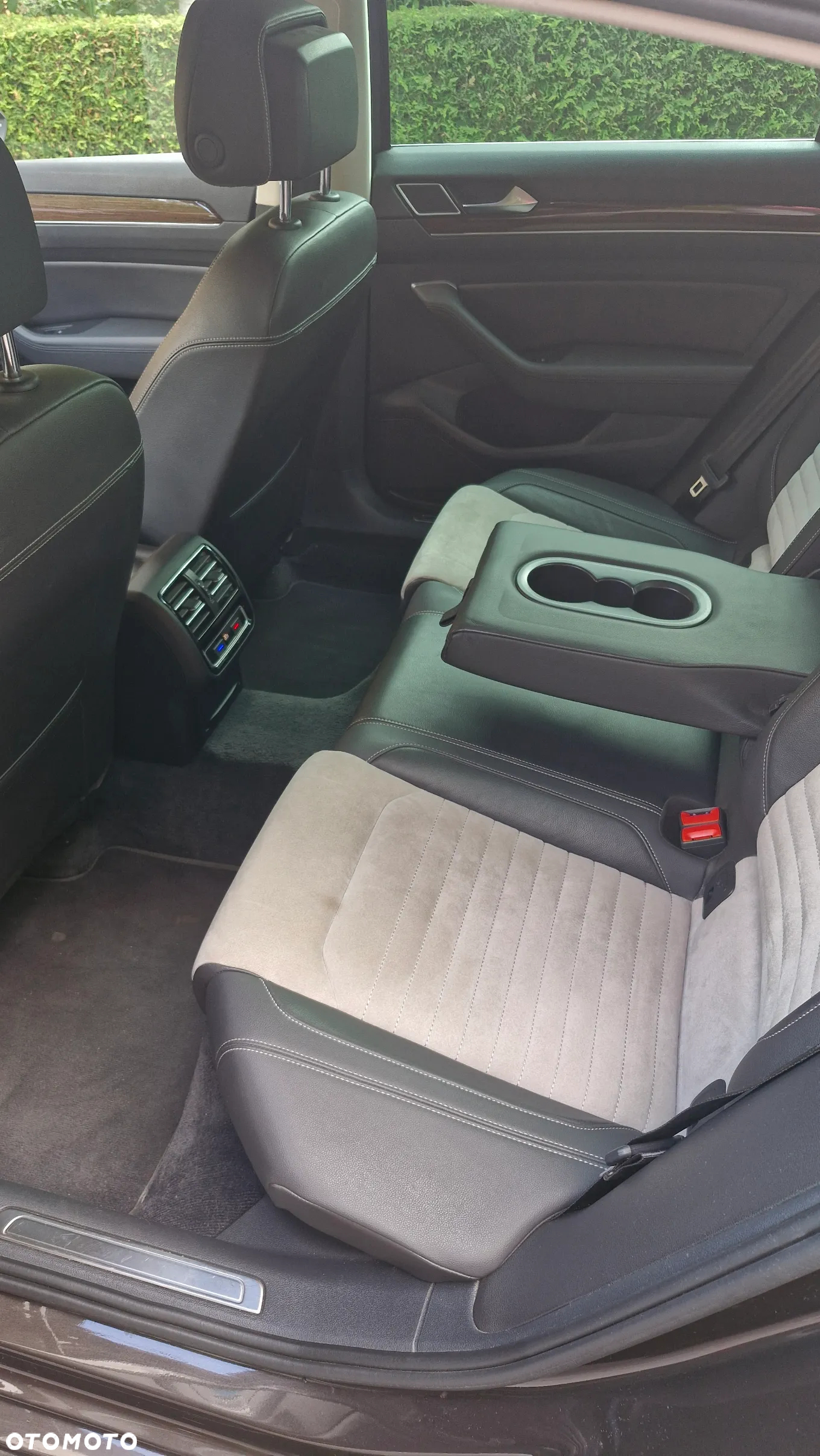 Volkswagen Passat 2.0 TDI BMT Highline DSG - 12