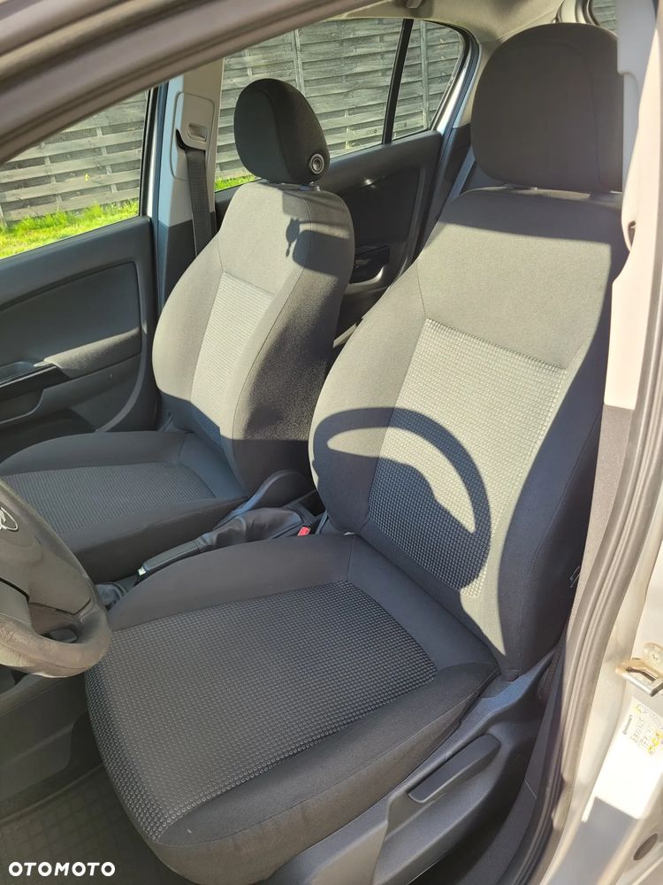 Opel Corsa 1.0 12V Essentia - 11
