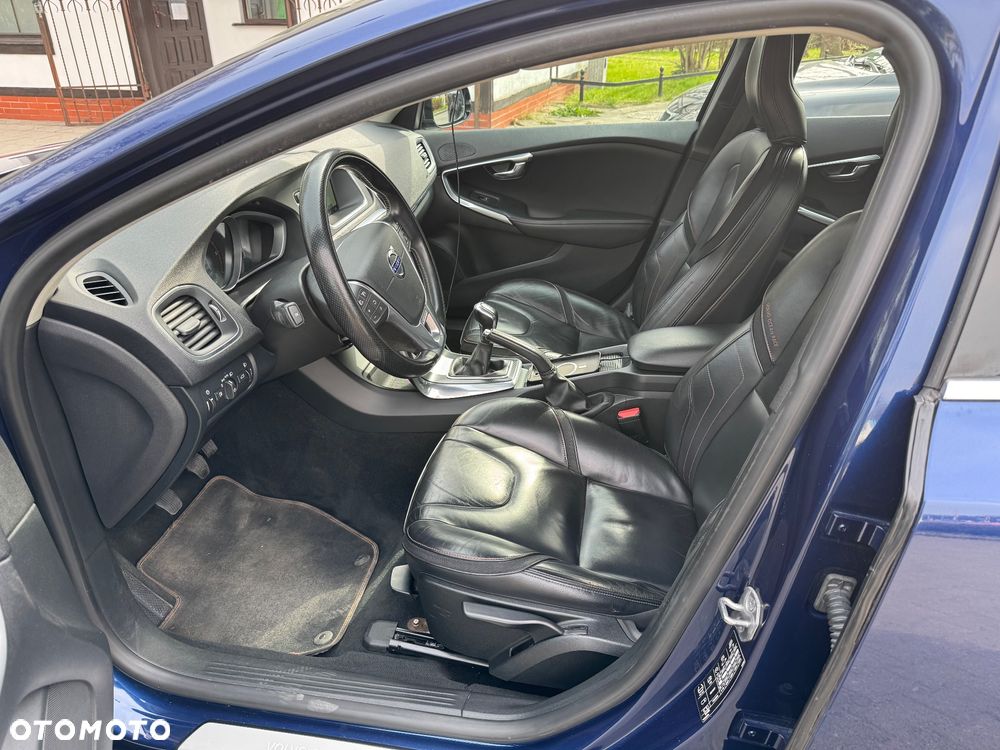 Volvo V40 D2 Ocean Race - 8