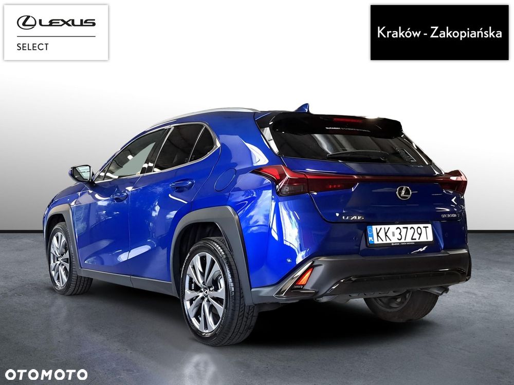 Lexus UX 300h F Sport Design - 4