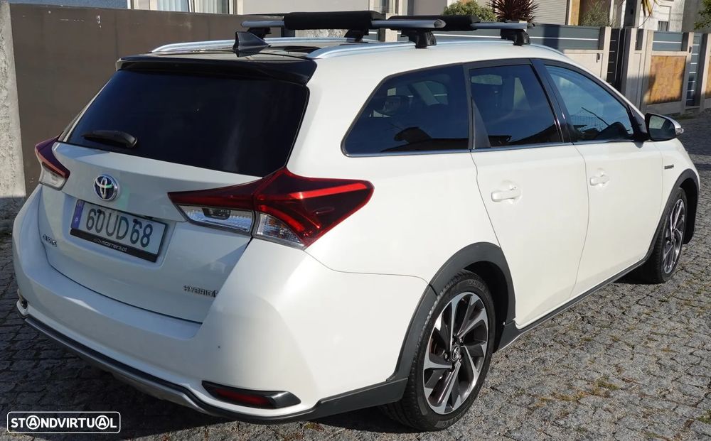 Toyota Auris Touring Sports 1.8 HSD Freestyle - 3