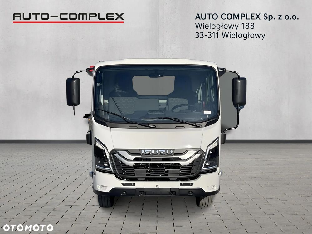 Isuzu M27 nowa generacja - 8