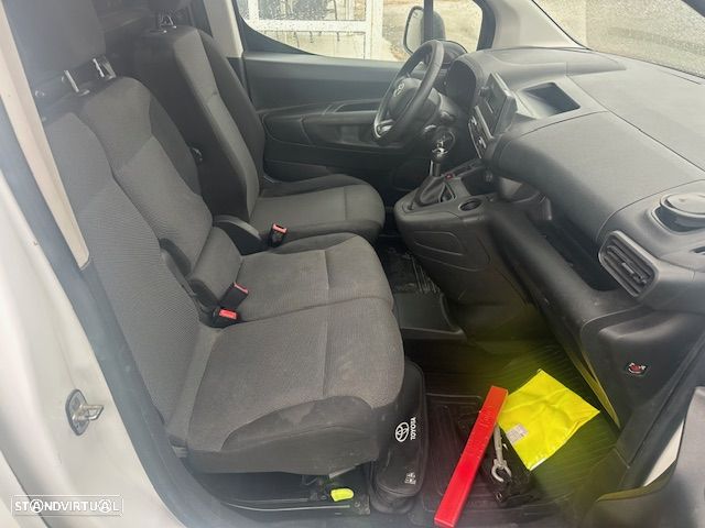 Toyota PROACE CITY LONGA 3 LUGARES - 13