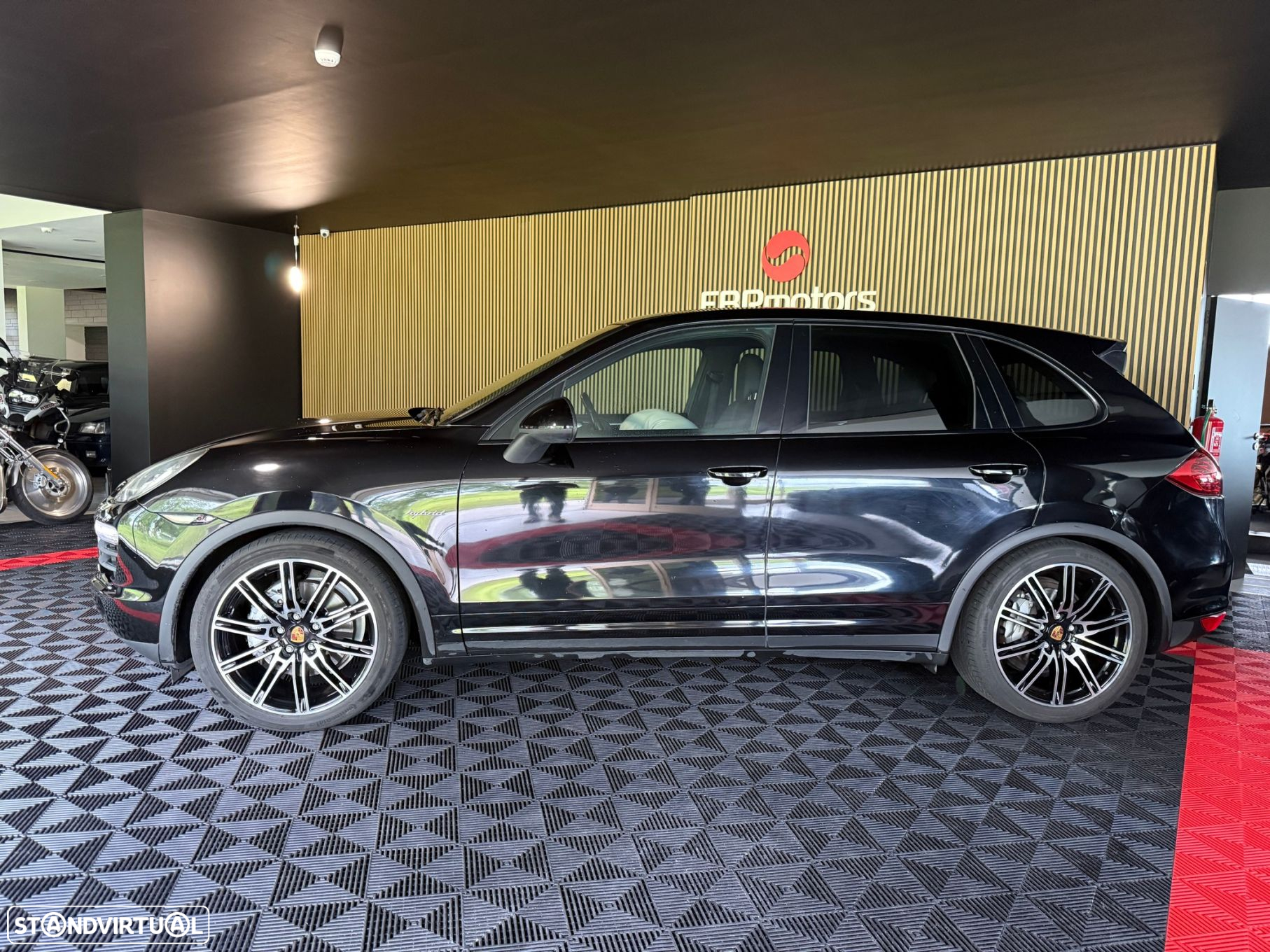 Porsche Cayenne S Hybrid - 4