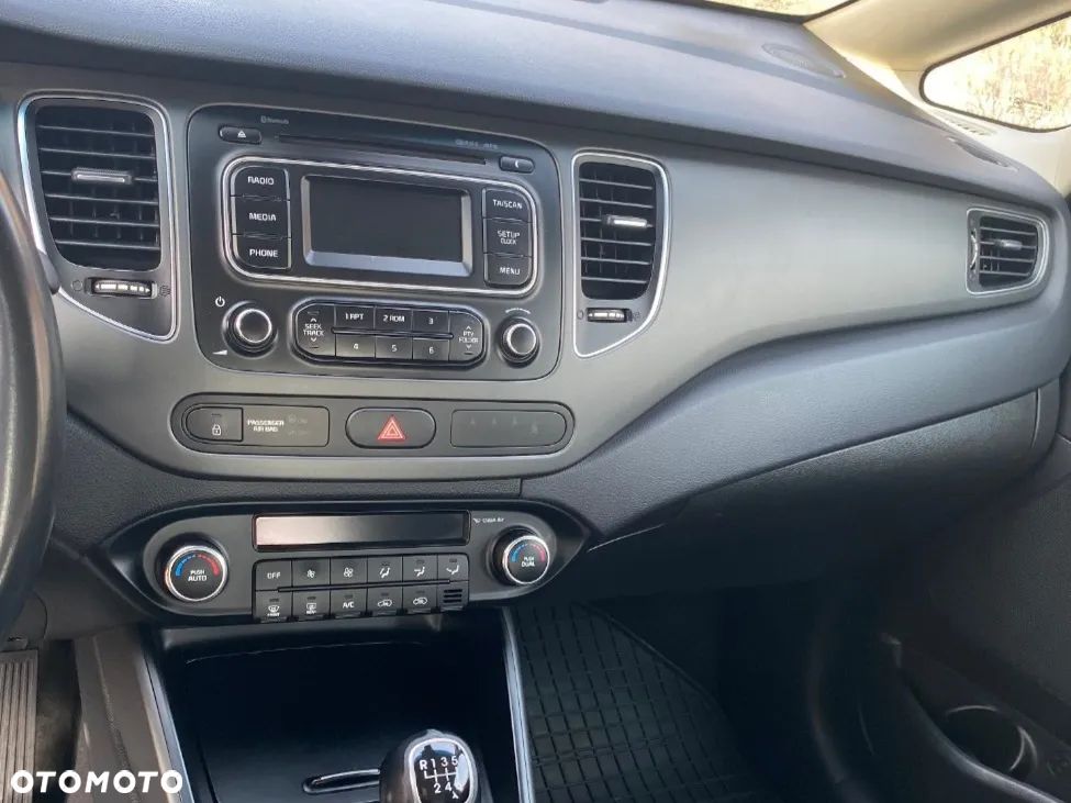 Kia Carens 1.6 GDI M - 4