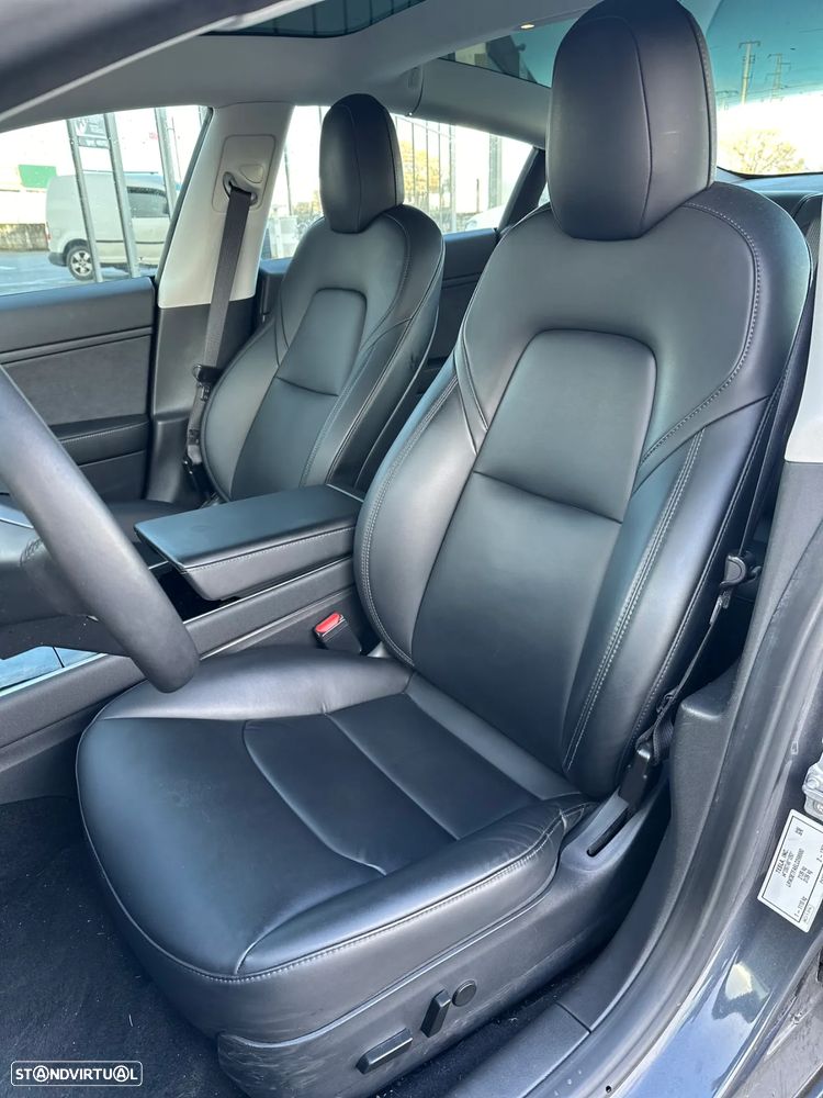 Tesla Model 3 Standard Range Plus RWD - 11