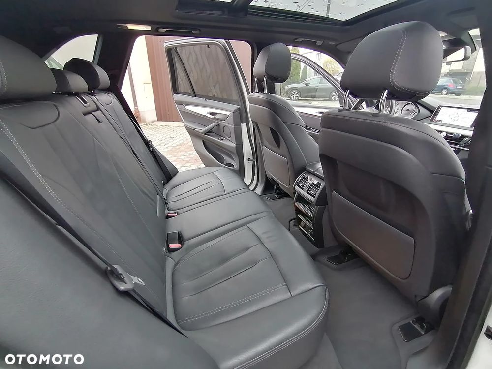 BMW X5 xDrive25d - 28