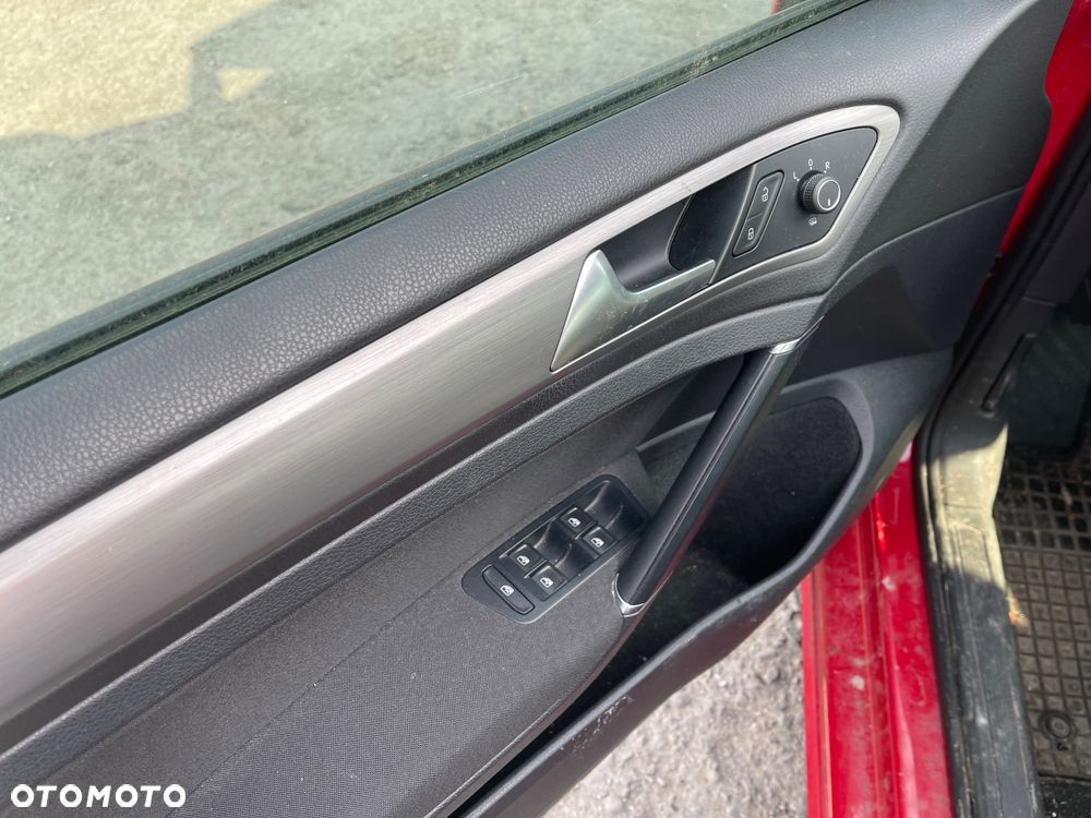 Volkswagen Golf 1.2 TSI BMT Comfortline - 9