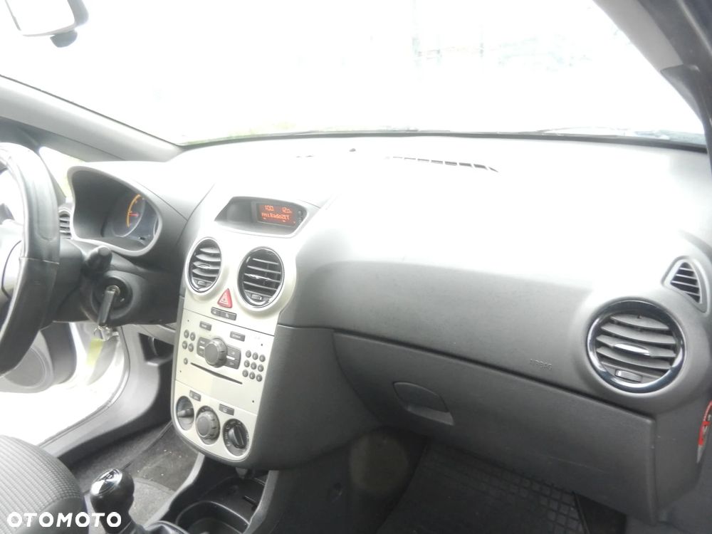 Opel Corsa - 15