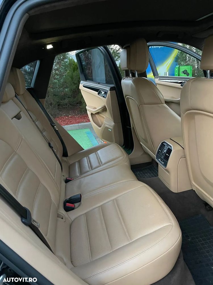 Porsche Macan 3.6 PDK Turbo - 6